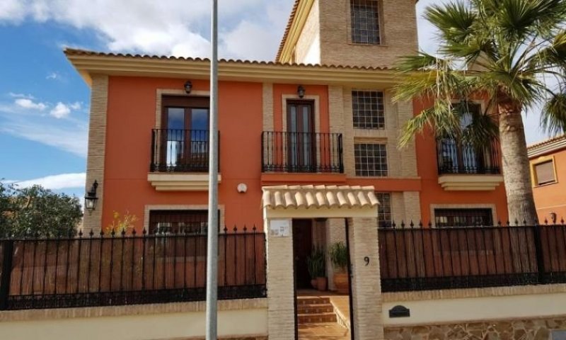 Torrevieja Exklusive Villa im Zentrum von Torrevieja Haus kaufen
